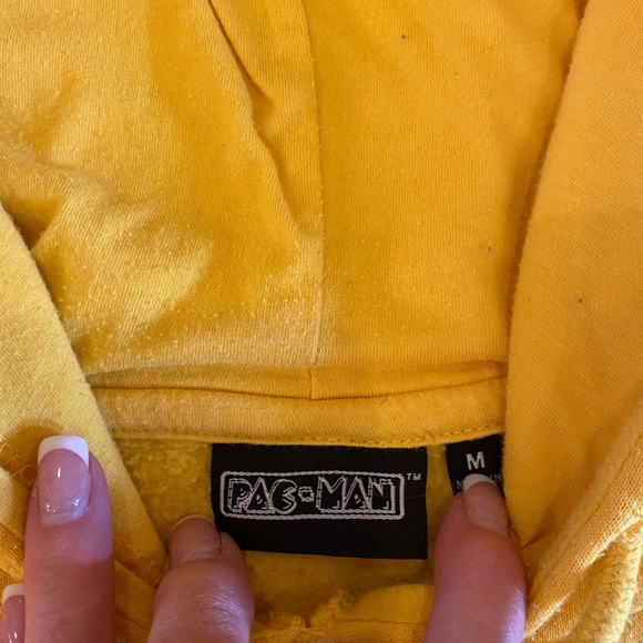PAC-MAN Yellow Hooded Sweatshirt w Large Chenille PAC-MAN Patch / Unisex M - Picture 8 of 11